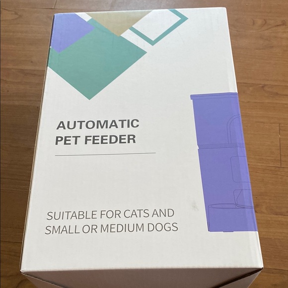 IMIPAW Automatic 3L Pet Feeder in White Cats or Dogs Programmable - Picture 10 of 12